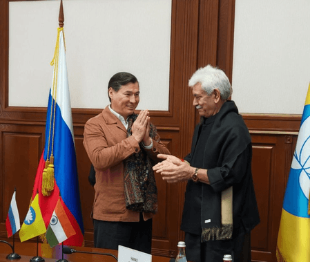 जम्मू-कश्मीर : कलमीकिया प्रमुख के साथ के एलजी की बैठक, भारत-रूस के सांस्कृतिक, आध्यात्मिक संबंधों पर चर्चा