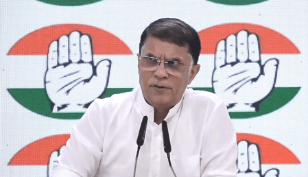 कांग्रेस ने केंद्र सरकार पर साधा निशाना, कहा- ‘सिंदूर’ का सौदा होता रहा, लेकिन प्रधानमंत्री चुप रहे