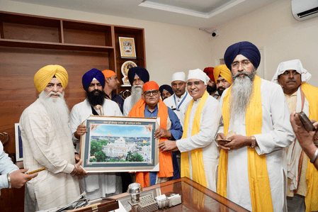 राज्यपाल गुलाब चंद कटारिया ने जत्थेदार गर्गज से की मुलाकात, तमाम मुद्दों पर की चर्चा