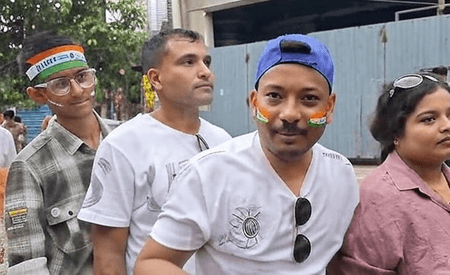 महिला वर्ल्ड कप 2025 : जोश में नजर आए फैंस, भारत के जीतने की उम्मीद, जुबीन गर्ग को श्रद्धांजलि