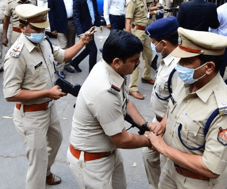 श्रीनगर में कट्टरपंथ और आतंकी नेटवर्क के खिलाफ कार्रवाई तेज