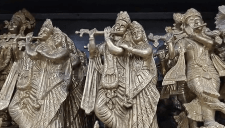 जन्माष्टमी : लड्डू गोपाल की मूर्तियों के साथ हिंदू-मुस्लिम एकता की मिसाल पेश कर रहा अलीगढ़