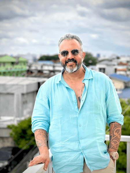 जब स्काइडाइविंग के दौरान फेल हो गया था पैराशूट, अपूर्व लाखिया ने बताया पूरा किस्सा