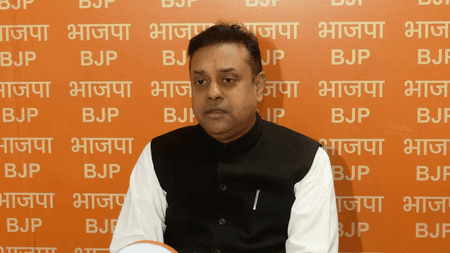 पश्चिम बंगाल में मतदाता सूची से घुसपैठियों के नाम हटने से ममता बनर्जी परेशान: संबित पात्रा