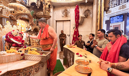 हेड कोच गौतम गंभीर ने खाटू श्याम मंदिर में किए दर्शन, लिया आशीर्वाद