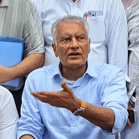 पंजाब: सुनील जाखड़ ने पार्षदों पर दर्ज मामले को रद्द करने की मांग की