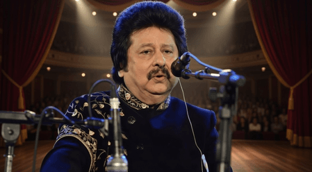 जब भारत-चीन युद्ध के दौरान पंकज उधास ने गाया 'ऐ मेरे वतन के लोगों' गाना, खुश होकर लोगों ने दिया तोहफा