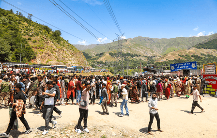 अमरनाथ यात्रा का 18वां दिन: चाक-चौबंद सुरक्षा व्यवस्था के बीच 4 हजार तीर्थयात्रियों का जत्था हुआ जम्मू से रवाना