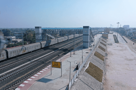 पीएम मोदी का गुजरात दौरा, 1,400 करोड़ रुपए से अधिक की रेल परियोजनाओं की देंगे सौगात