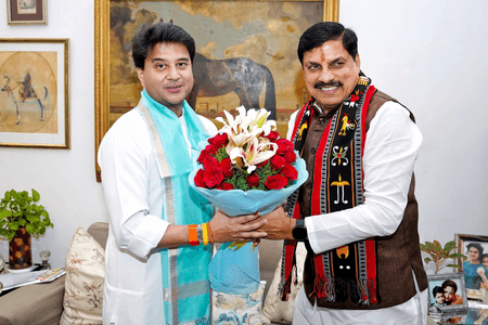 ज्योतिरादित्य सिंधिया ने मोहन यादव से की मुलाकात, आपदा राहत बचाव पर चर्चा