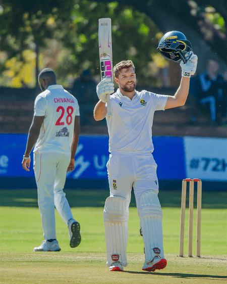 साउथ अफ्रीका के लिए टेस्ट में कप्तानी करते हुए वियान मुल्डर ने तिहरा शतक जड़कर रचा इतिहास