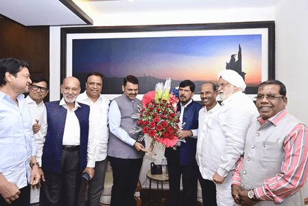 महाराष्ट्र: सीएम फडणवीस से मिले रामदास आठवले, बीएमसी चुनाव रिजल्ट आने से पहले दी बधाई