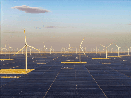 अदाणी ग्रीन एनर्जी की वित्त वर्ष 2026 में बड़ी छलांग, नवीकरणीय ऊर्जा क्षमता में की रिकॉर्ड 5 गीगावाट से अधिक की वृद्धि