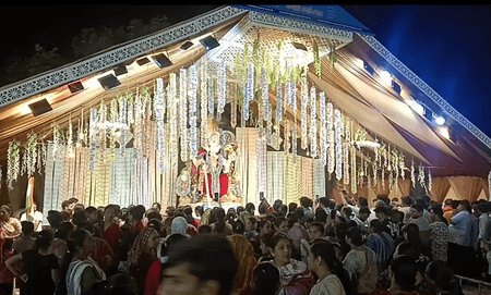 गुजरात : सावरकुंडला में गणपति बने लखपति, भक्तों की उमड़ी भीड़