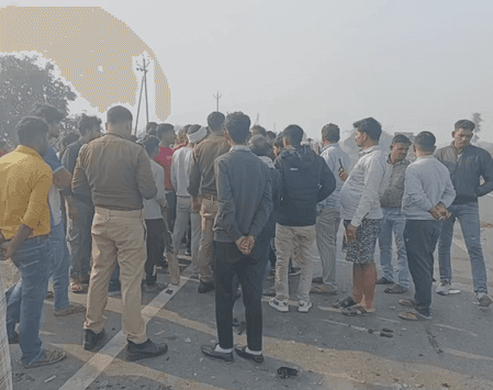 फर्रुखाबाद: कार की टक्कर से बाइक सवार की मौत, जांच में जुटी पुलिस