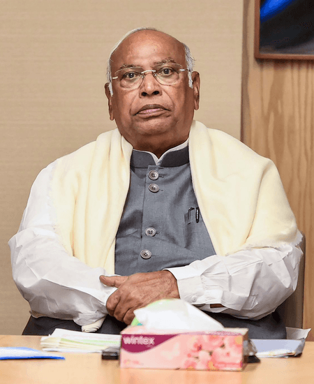 नारी शक्ति वंदन अधिनियम पर पीएम मोदी के पत्र के बाद खड़गे ने की सर्वदलीय बैठक की मांग