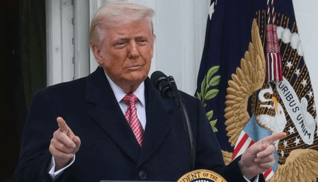 डोनाल्ड ट्रंप ने 1.5 ट्रिलियन डॉलर का रक्षा बजट प्रस्ताव रखा