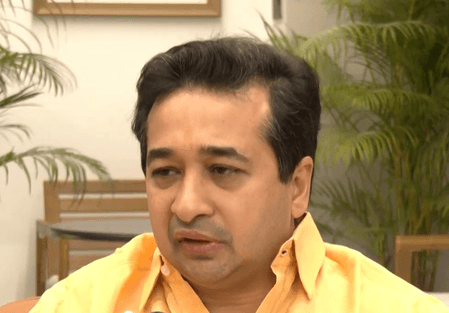 वारिस पठान के बयान पर नितेश राणे का पलटवार, कहा- हम भी ईंट का जवाब पत्थर से देना जानते हैं