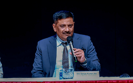 अहिंसा हमारी पसंद है, मजबूरी नहीं : संजय झा