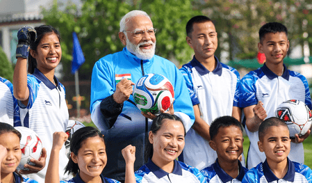 पीएम मोदी के साथ फुटबॉल खेलने का अनुभव रोमांचक और कभी न भूलने वाला रहा