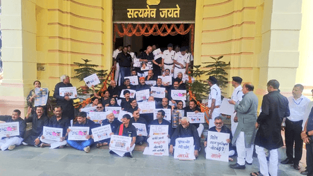 भाजपा ने पूछा, 'कांग्रेस जीती तो ईसीआई ठीक और हारने पर गलत कैसे?'