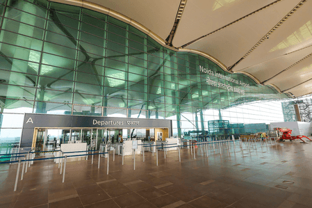 अत्याधुनिक तकनीक और इको-फ्रेंडली निर्माण से सुसज्जित नोएडा एयरपोर्ट का टर्मिनल-1 बनेगा नया मानक