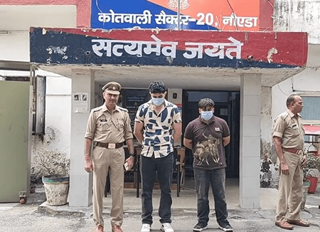 नोएडा में तेज रफ्तार बीएमडब्ल्यू ने स्कूटी सवार को मारी टक्कर, 5 वर्षीय बच्ची की मौत