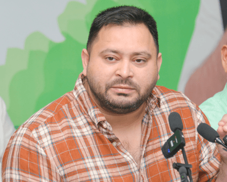 राहुल गांधी की 'वोटर अधिकार यात्रा' रविवार से, तेजस्वी यादव ने जारी किया कैंपेन सॉन्ग