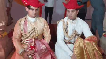 ग्वालियर में दशहरे पर दिखा केंद्रीय मंत्री सिंधिया का राजशाही अंदाज