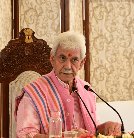 कश्मीर: उपराज्यपाल ने कश्मीर संभाग में सुरक्षा स्थिति की समीक्षा के लिए की उच्चस्तरीय बैठक