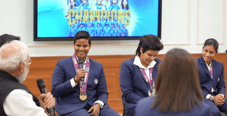 पीएम मोदी ने दीप्ति से पूछा भगवान हनुमान के टैटू का राज, ऑलराउंडर बोलीं- मुझे खुद से ज्यादा उन पर विश्वास