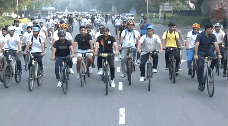 संडे ऑन साइकिल : विश्व शिक्षक दिवस पर खेल मंत्री मनसुख मांडविया ने दिया फिटनेस का संदेश