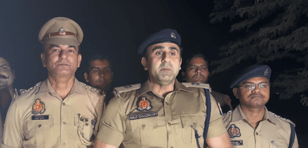 पिता की हत्या करने वाला आरोपी पुलिस मुठभेड़ में गिरफ्तार