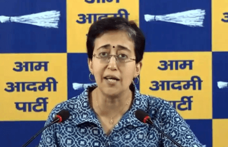 हम झुग्गियां बचाने के लिए विधानसभा से लेकर सड़क तक लड़ाई लड़ेंगे : आतिशी