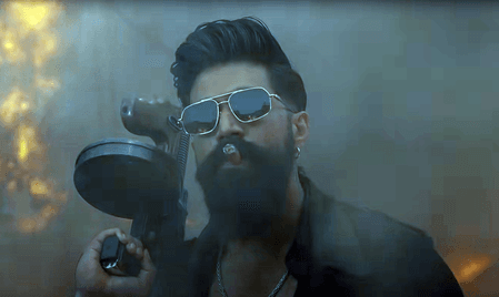 यश की फिल्म 'टॉक्सिक' का टीजर विवादों में, सीबीएफसी से की गई कानूनी शिकायत