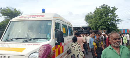 महाराष्ट्र : वाशिम में ट्रक और बस की टक्कर में दो की मौत, 25 गंभीर रूप से घायल