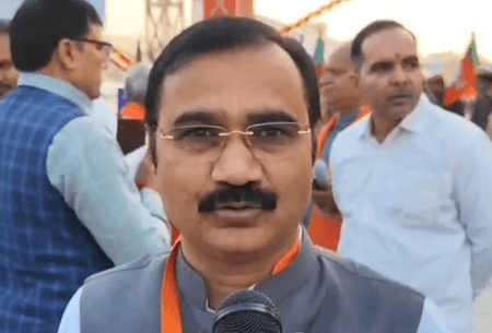 पीएम मोदी करेंगे चार वंदे भारत ट्रेनों का शुभारंभ, दिलीप पटेल बोले- यह काशी के लिए गर्व का क्षण