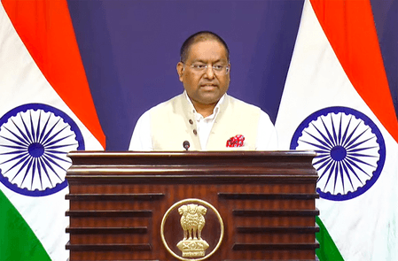 पाकिस्तान वैश्विक आतंकवाद का केंद्र, ध्यान भटकाने के लिए ले रहा भारत का नाम : विदेश मंत्रालय