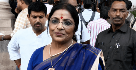 पापिया अधिकारी का ममता बनर्जी पर तंज, बोलीं- ब्लैक गाउन तो पहन लिया, पर डिग्री कहां से ली?