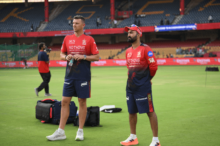 मेरा काम हर खिलाड़ी की जरूरत को समझना और उन्हें मैच के लिए तैयार करना: दिनेश कार्तिक