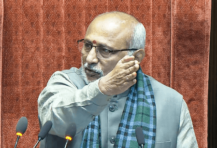 एआई ऐतिहासिक क्रांति, समकालीन मांगों के अनुसार शिक्षा में बदलाव जरूरी: उपराष्ट्रपति राधाकृष्णन