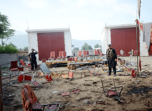 पाकिस्तान: आत्मघाती हमले का असर, केपी-पंजाब के बीच यातायात ठप