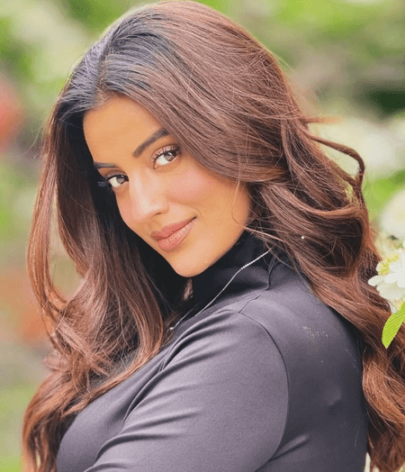 अक्षरा सिंह के जन्मदिन पर इंडस्ट्री के दोस्तों ने दी खास बधाई