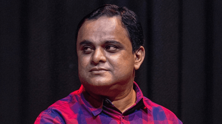 बहुआयामी प्रतिभा के धनी ब्रात्य बसु : साहित्य अकादमी विजेता नाटककार, रंगकर्मी और राजनेता