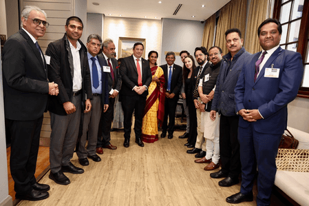 सुप्रिया सुले के नेतृत्व में प्रतिनिधिमंडल दक्षिण अफ्रीका पहुंचा, आतंकवाद पर भारत का दृढ़ रुख बताया