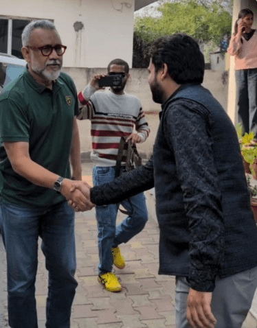 देहरादून में अनुभव सिन्हा को मिला 'जाना-पहचाना', बोले- 'यह यात्रा इतनी मजेदार होगी, अंदाजा नहीं था।'