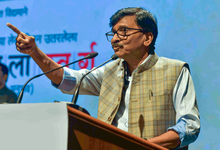 सीपी राधाकृष्णन का उपराष्ट्रपति पद के लिए चुना जाना खुशी की बात: संजय राउत