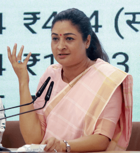 बिहार में कानून-व्यवस्था चरमरा चुकी है : अलका लांबा