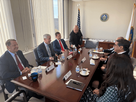 भारत-अमेरिका ऊर्जा साझेदारी पर चर्चा, क्रिस राइट और विक्रम मिस्री की अहम बैठक