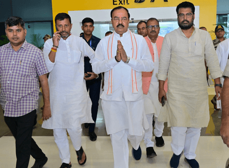 बिहार चुनाव सह-प्रभारी बनने के बाद पहली बार पटना पहुंचे केशव प्रसाद मौर्य, ओवैसी और कांग्रेस पर साधा निशाना